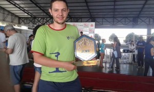 Campeão como técnico na ginástica, Raphael Mendes aposta no JEMG para revelar novos talentos