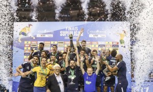 Sada/Cruzeiro bate Taubaté e é pentacampeão da Superliga