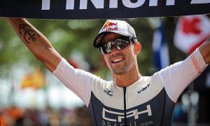 Belo-horizontino é campeão do Ironman 70.3 Miami