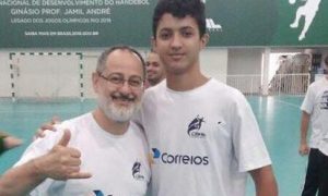 Jovem mantenense participa do Acampamento Nacional de Handebol Em São Bernardo do Campo