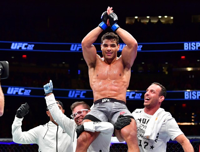Paulo Borrachinha desafiou Derek Brunson após vitória (Foto: Jason Silva)