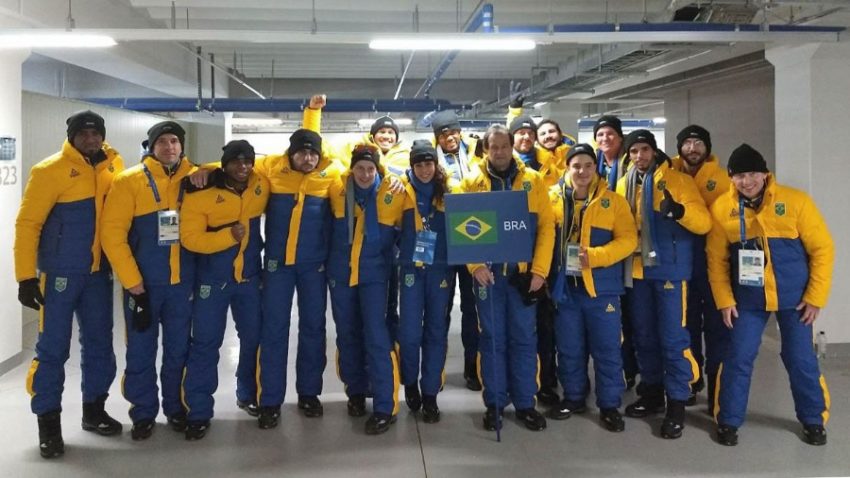 O Time Brasil foi a 33ª delegação a desfilar e foi uma das mais aplaudidas pelos coreanos. (Foto: Christian Dawes/COB)