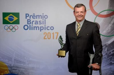 Lars Grael foi homenageado com o Troféu Adhemar Ferreira da Silva (Alexandre Loureiro/Exemplus/COB)