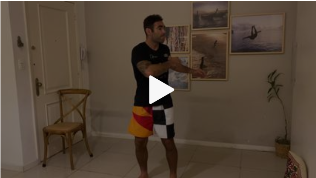 Professor montou rotina de exercícios a serem feitos em casa. Imagem: Reprodução Fantástico/Globo